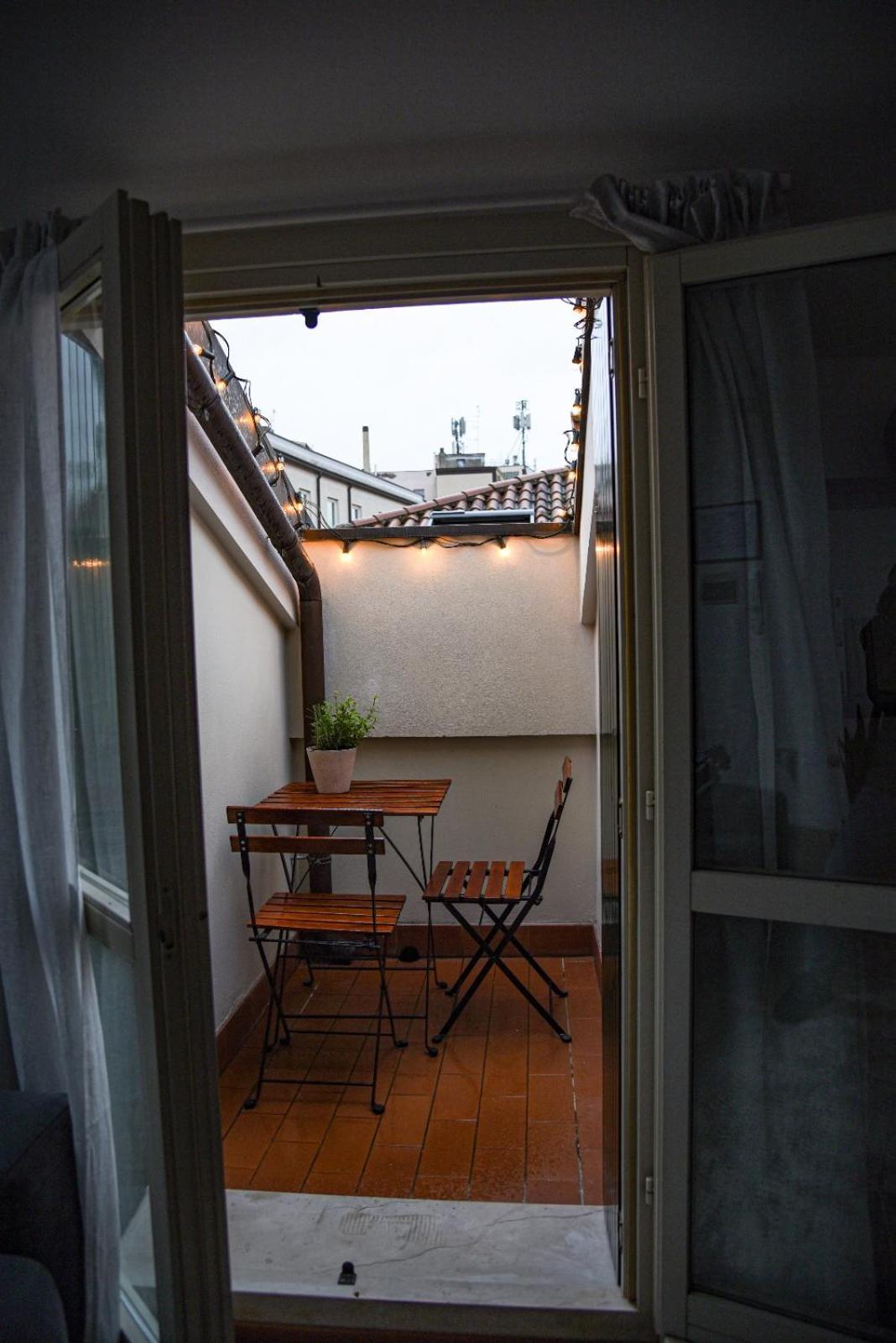 Interno 8